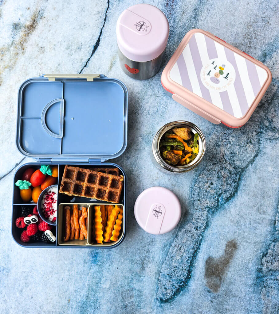 Płaski lunchbox z przegródkami - porównanie 4 pudełek 10 lekka sniadaniowka do szkoly lunchbox